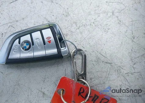 2024 BMW M8 Competition z USA, uszkodzony, nr VIN WBSDZ0C05RCP18148